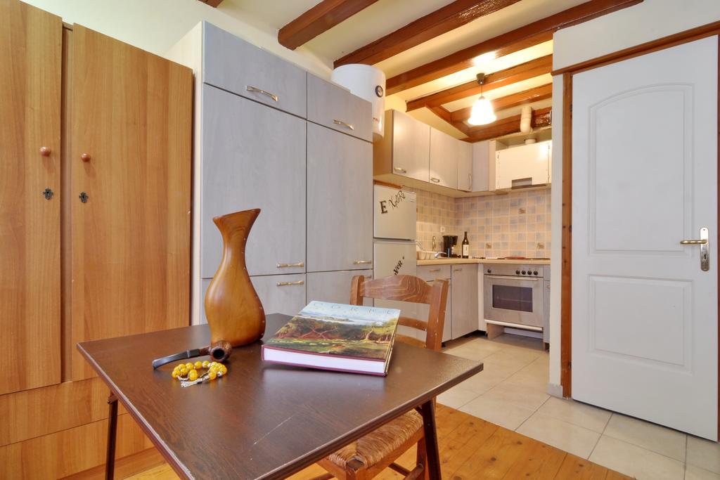 Studio Milo Corfu  Phòng bức ảnh
